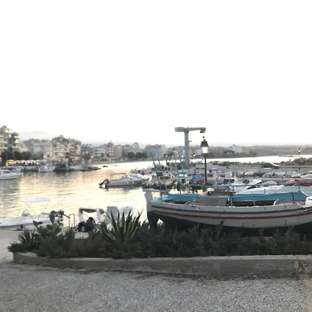 Ξενοδοχείο φρίνη Χανιά